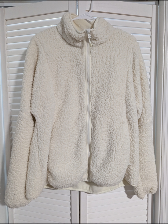 Champion Jackets & Blazers - Champion XL Cream Sherpa Full-Zip Jacket